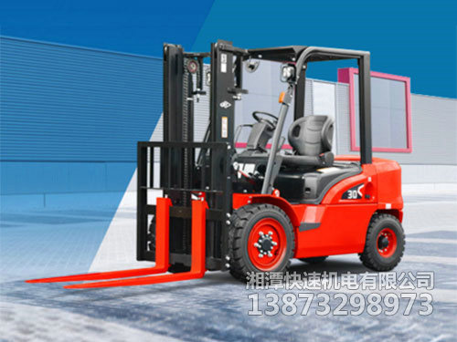 叉車(chē) 叉車(chē)