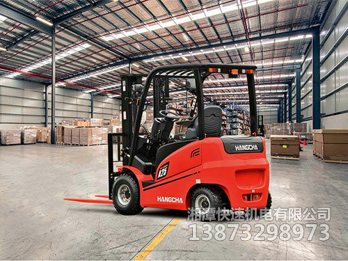 叉車(chē) 叉車(chē)